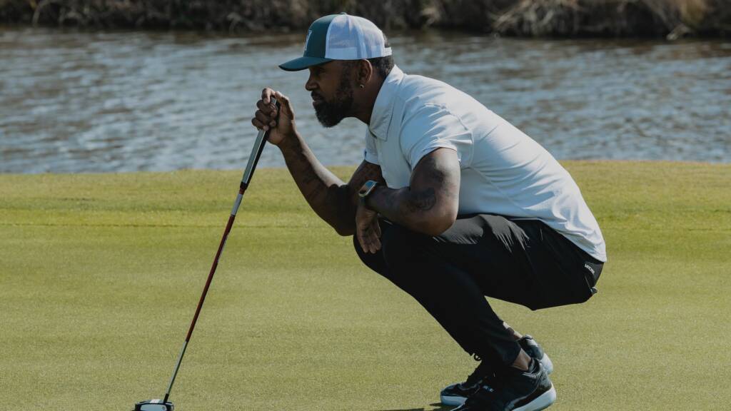 Charles Woodson aiming for an eagle